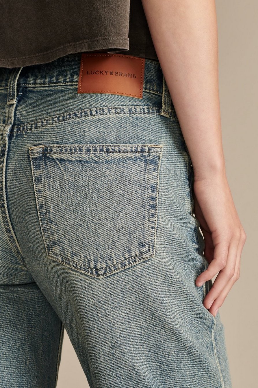 Mid Rise Boy Boyfriend Jeans