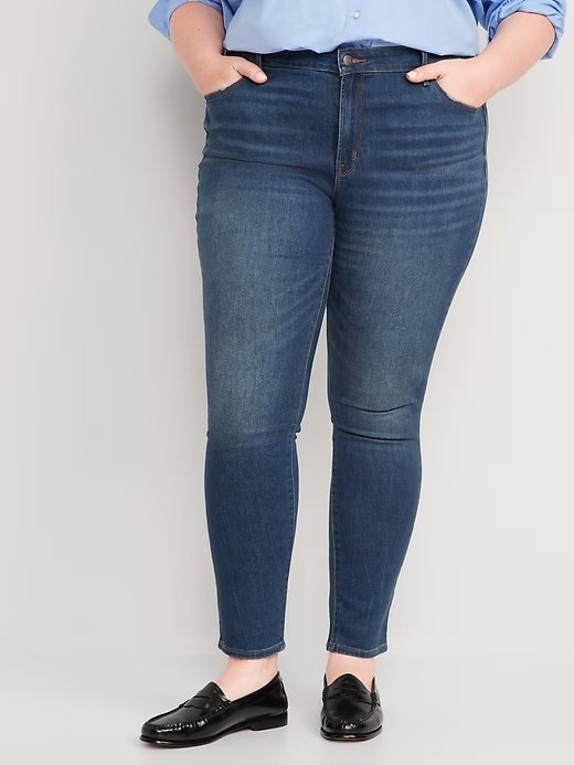 Mid-Rise Pop Icon Skinny Jeans